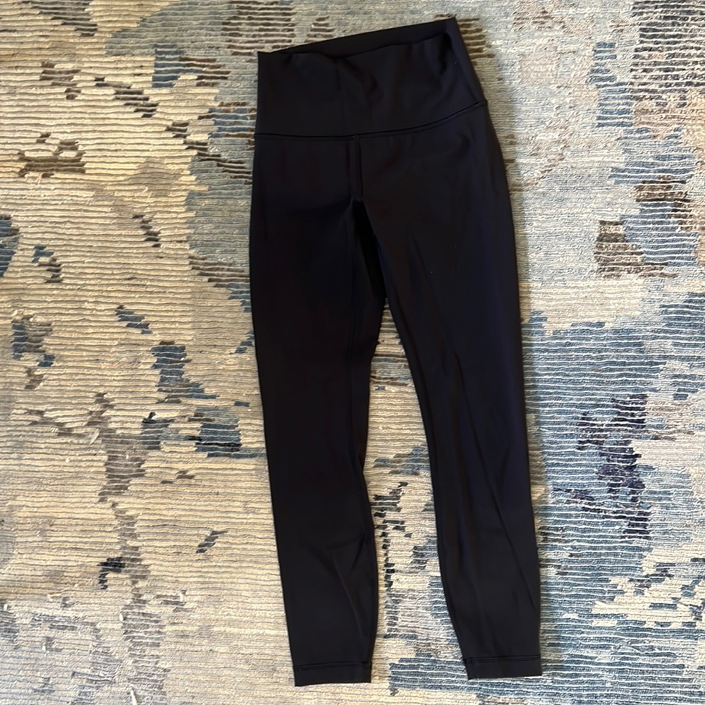 NEW Lululemon high-rise 3/4 length leggings